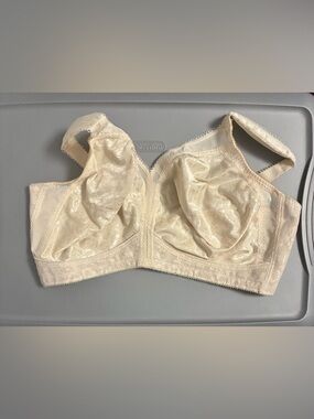 Playtex 18 hour comfort wireless bra 42DD